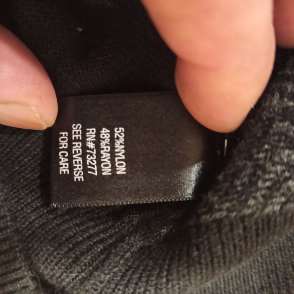 Croft & Barrow men's pullover long sleeve sweater. Size large - Picture 12 of 13